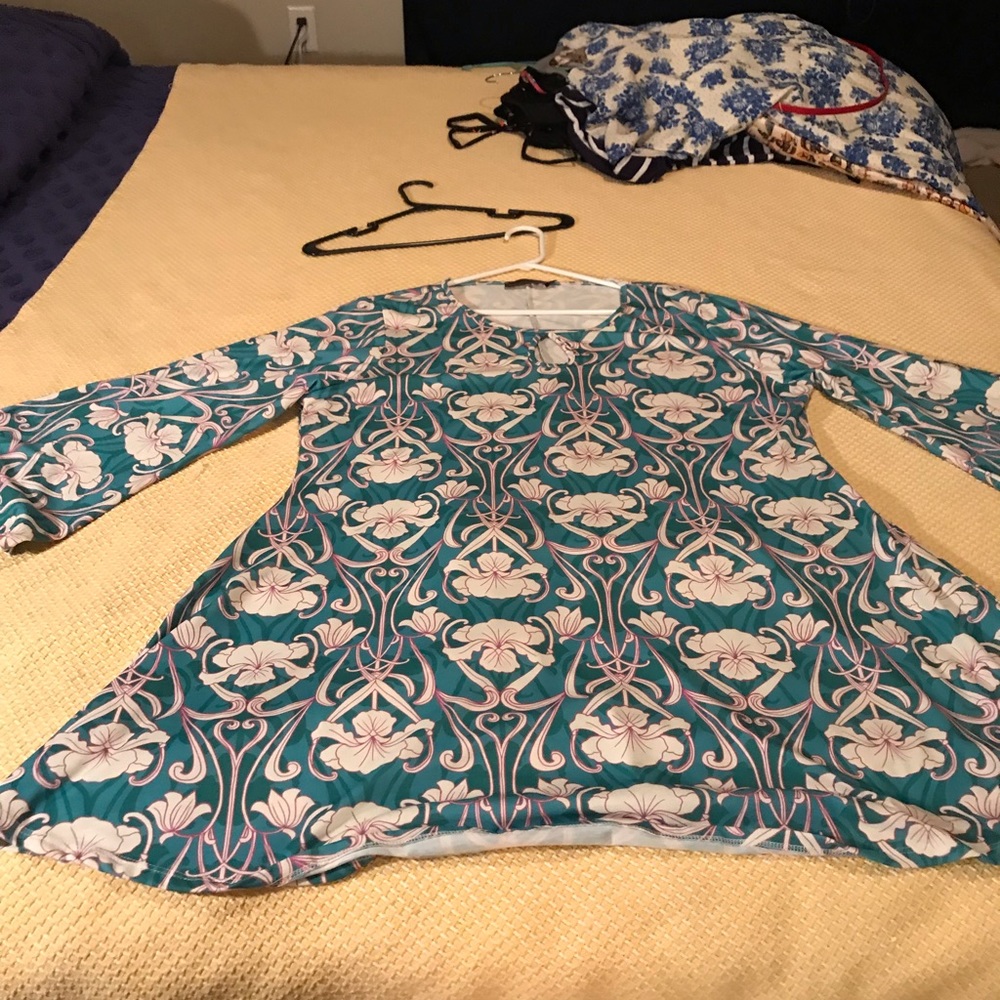 Floral print bell sleeves dress